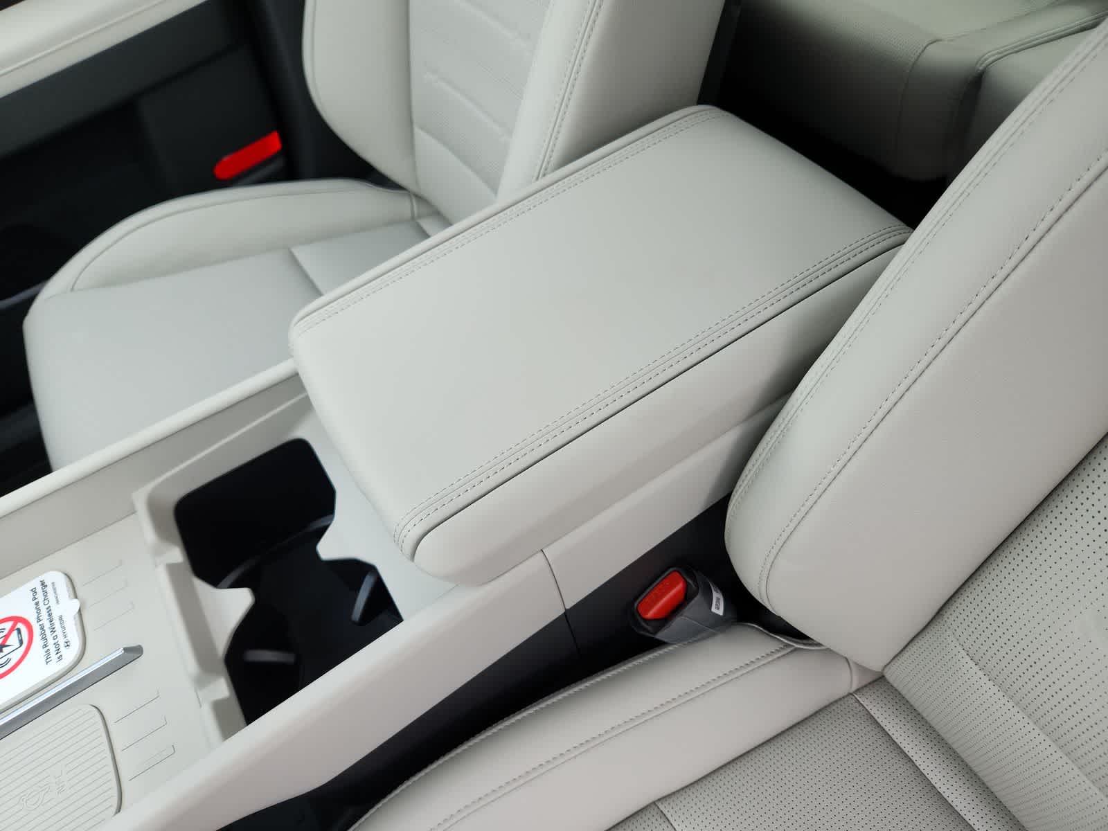 new 2025 Hyundai Santa Fe car, priced at $46,359