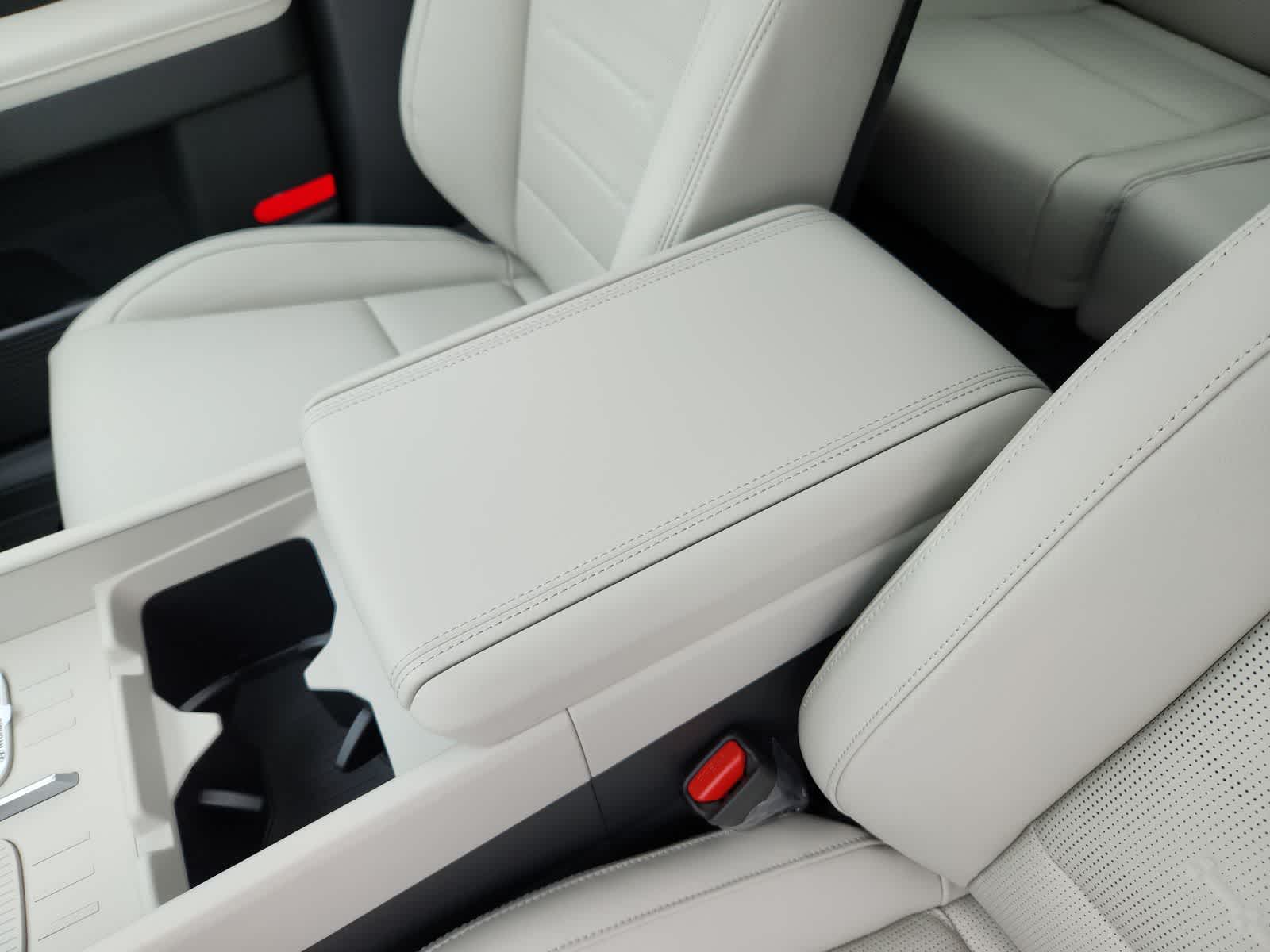 new 2025 Hyundai Santa Fe car, priced at $44,914