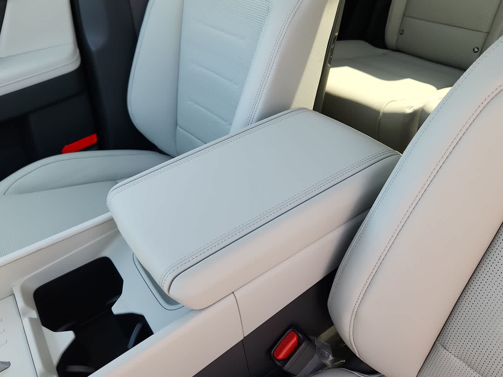 new 2025 Hyundai Santa Fe car, priced at $47,055