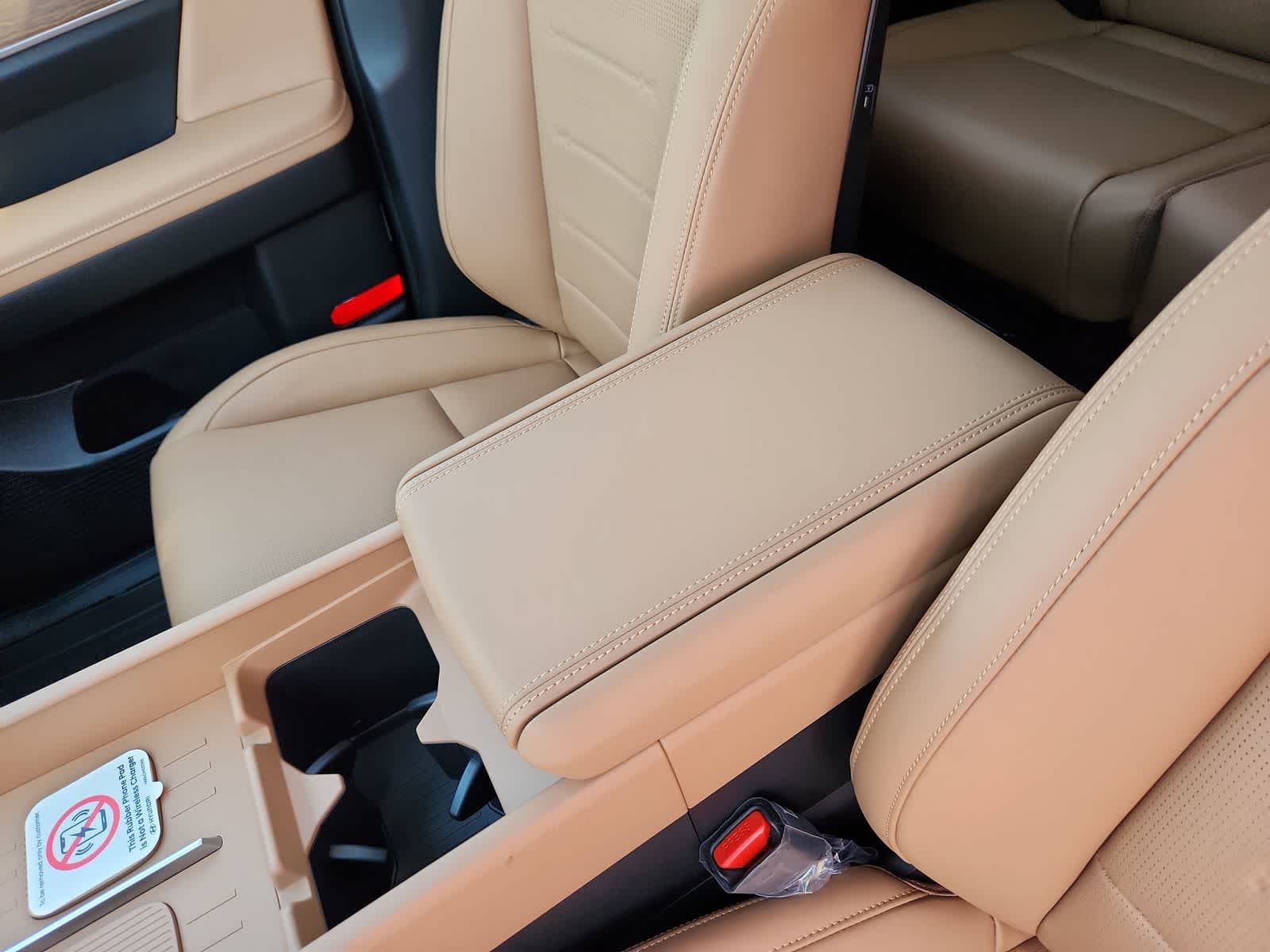 new 2025 Hyundai Santa Fe car, priced at $47,055