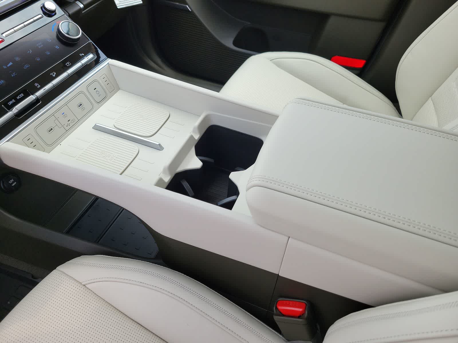 new 2025 Hyundai Santa Fe car, priced at $48,329