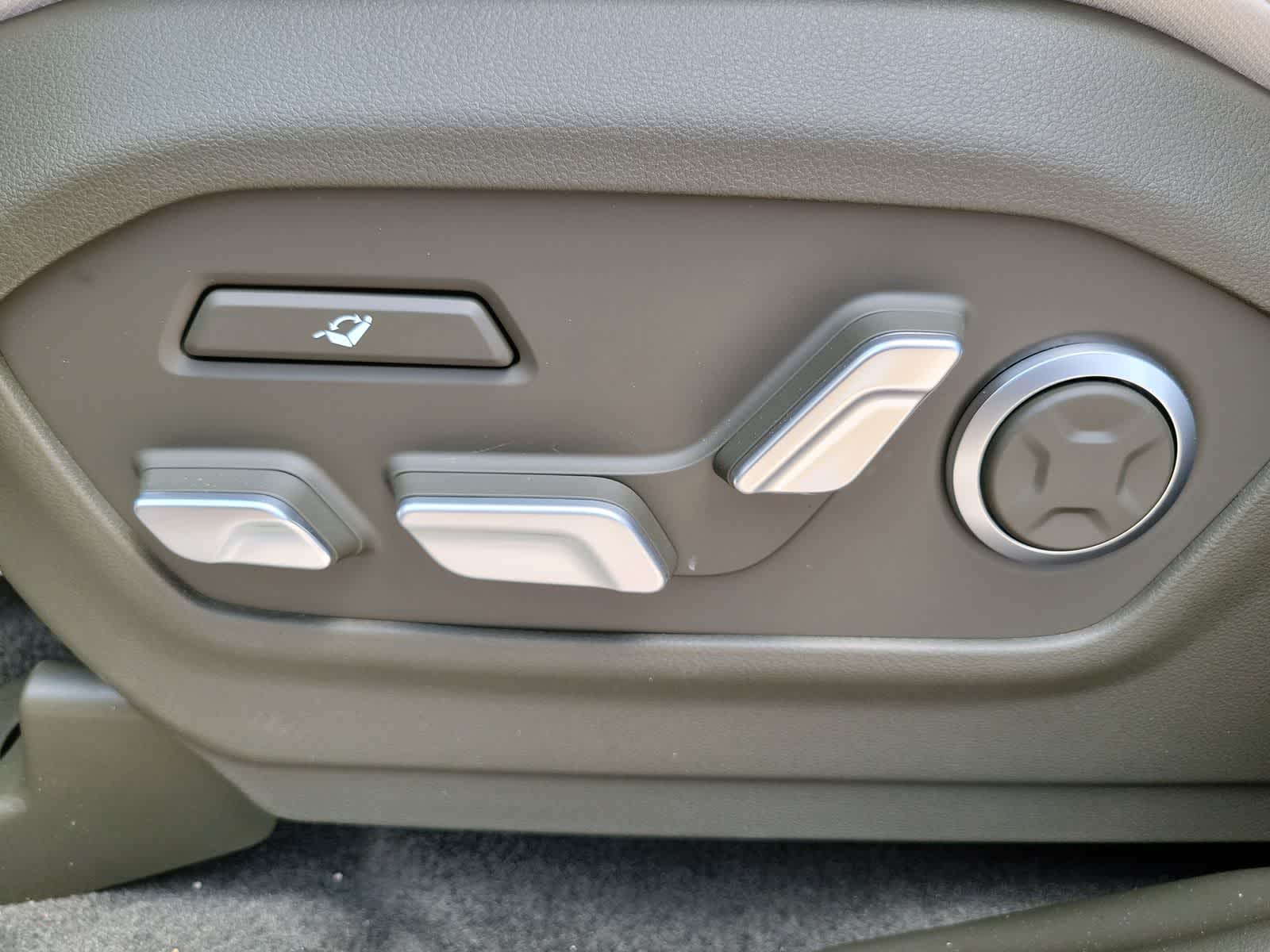 new 2025 Hyundai Santa Fe car, priced at $48,329