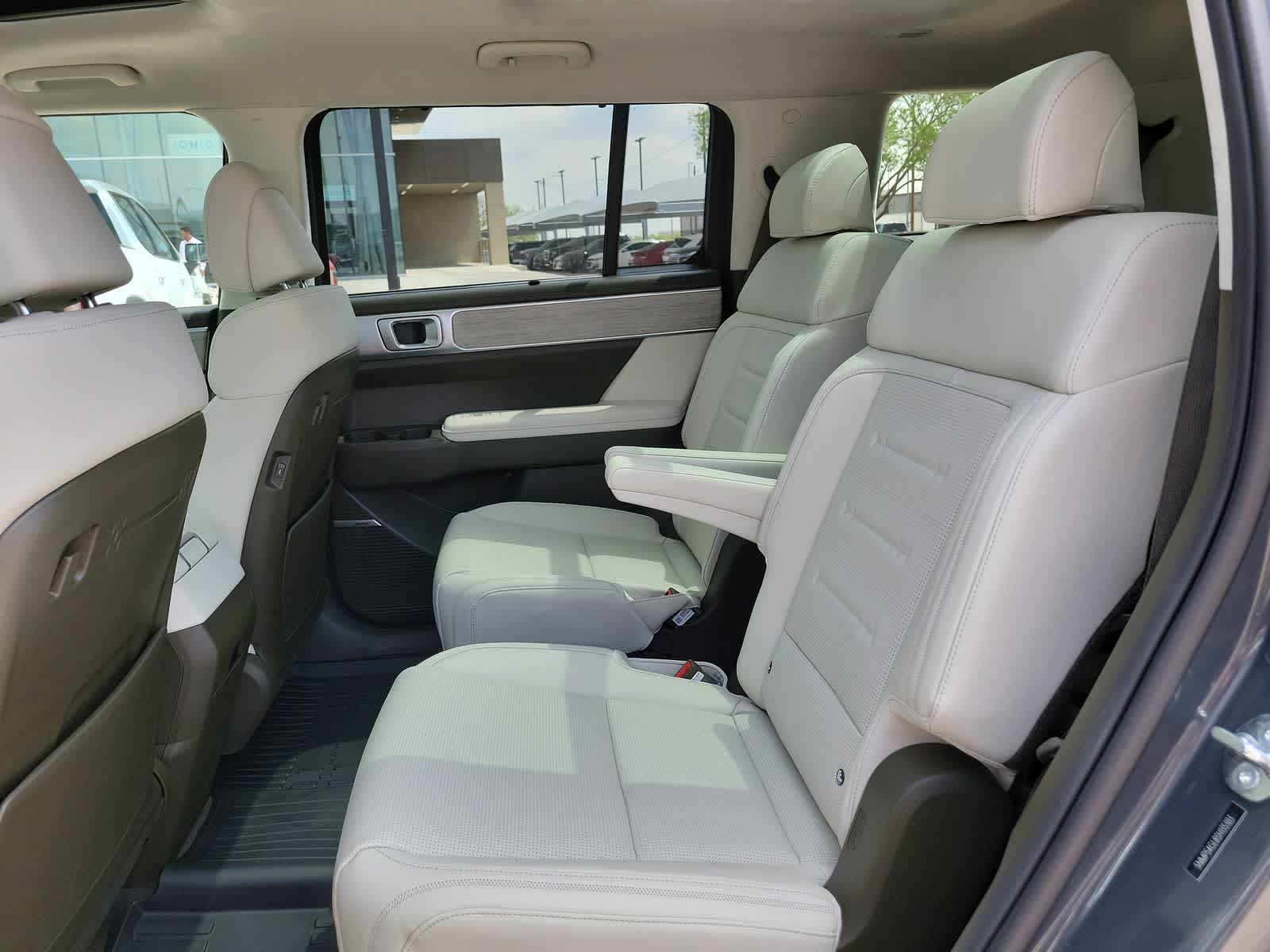 new 2025 Hyundai Santa Fe car, priced at $48,329