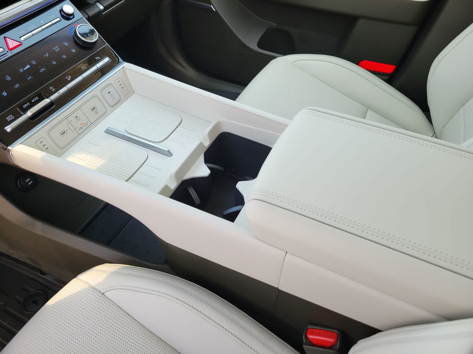 new 2025 Hyundai Santa Fe car, priced at $48,600