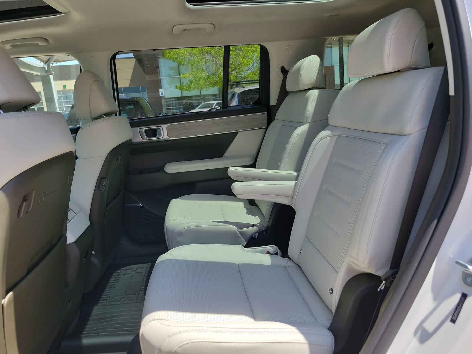 new 2025 Hyundai Santa Fe car, priced at $48,600
