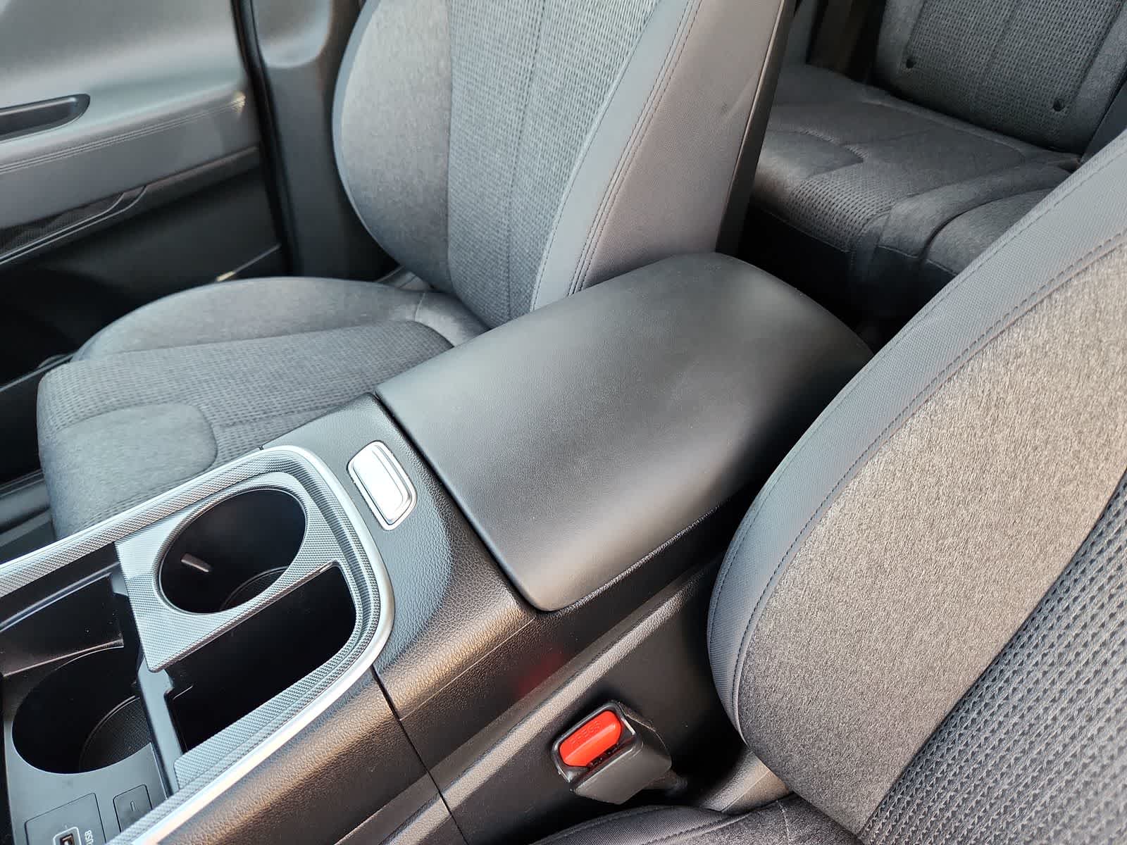 used 2022 Hyundai Santa Fe car, priced at $20,999