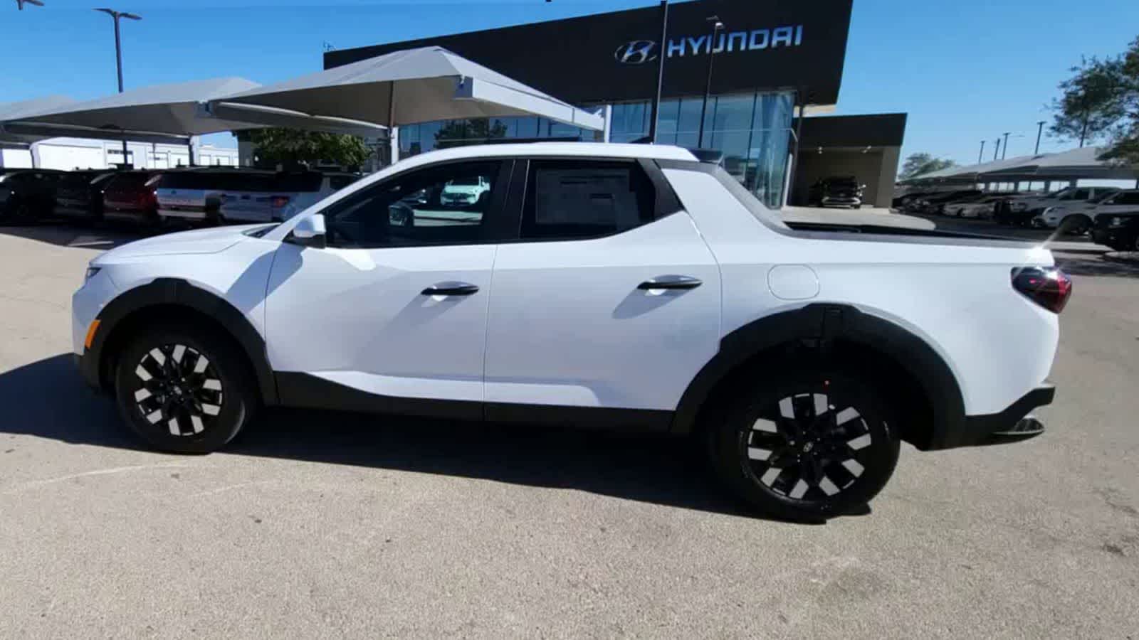 used 2025 Hyundai Santa Cruz car, priced at $26,499