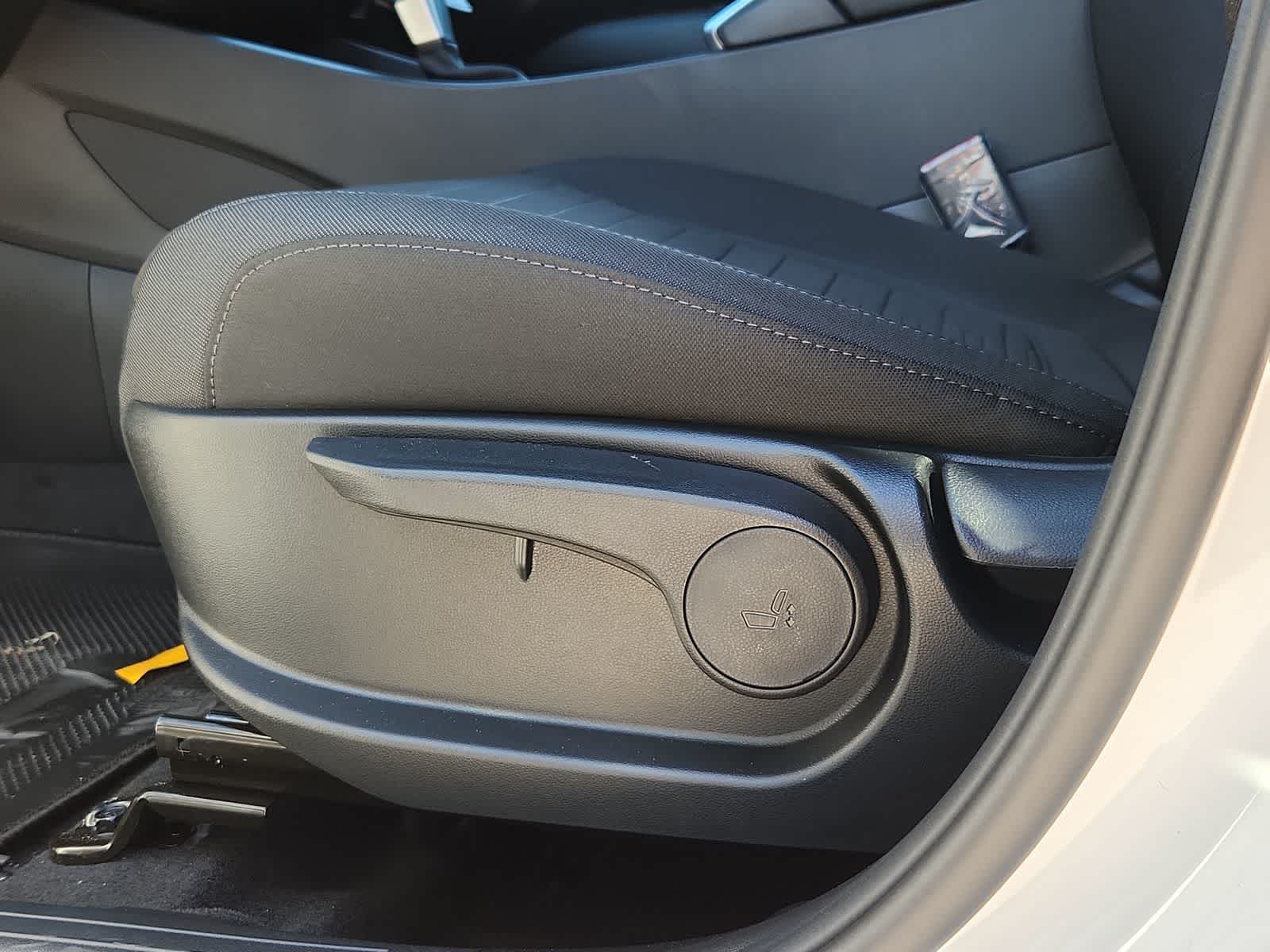 used 2025 Hyundai Santa Cruz car, priced at $26,499