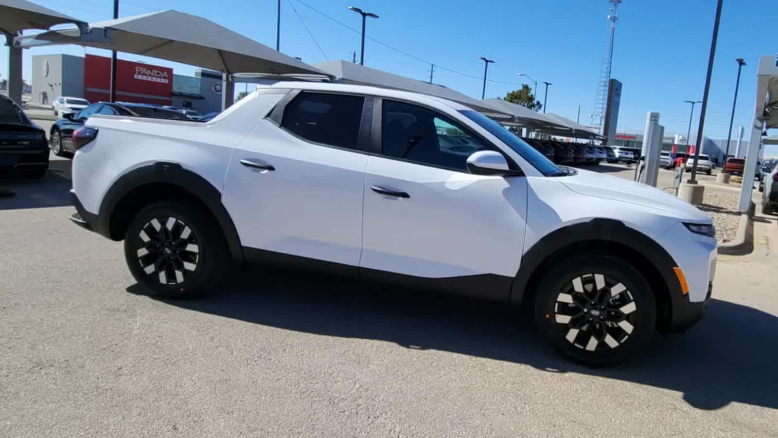 used 2025 Hyundai Santa Cruz car, priced at $26,499