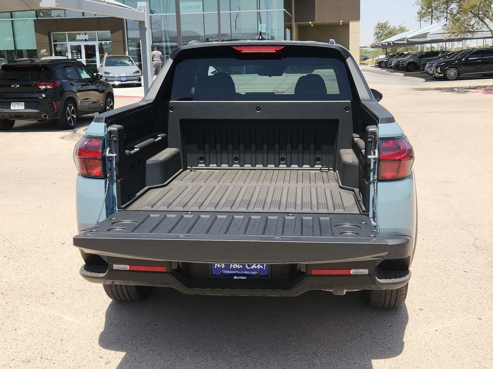 new 2025 Hyundai Santa Cruz car, priced at $33,365