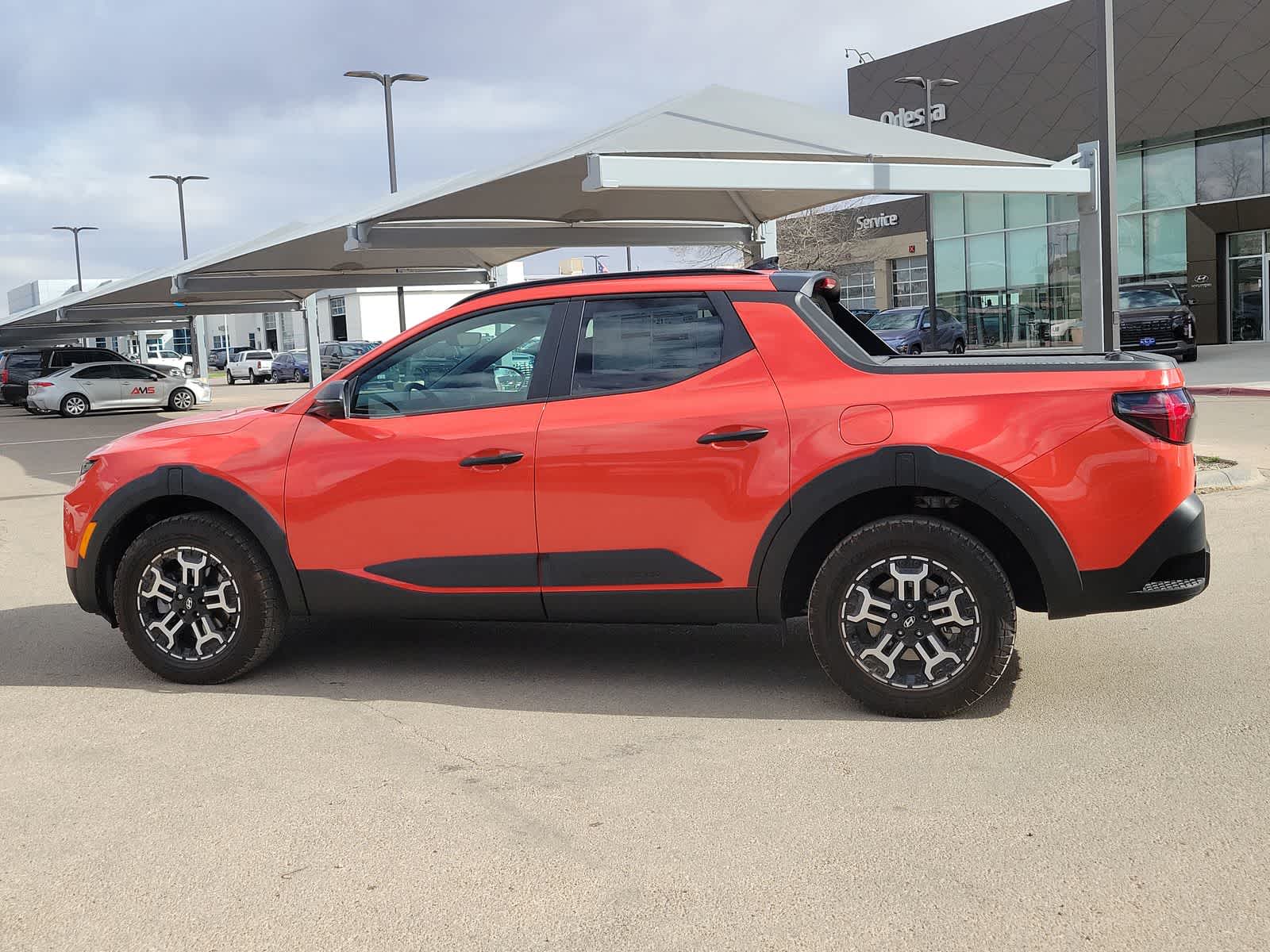new 2025 Hyundai Santa Cruz car, priced at $42,685