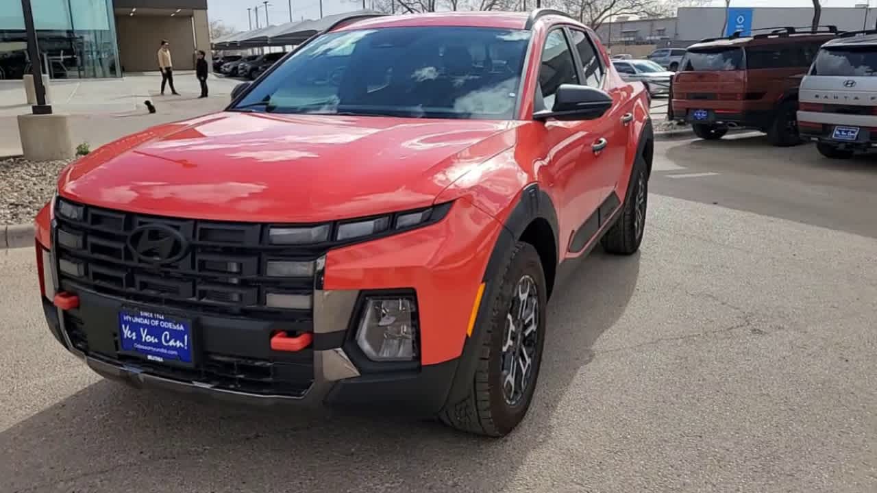 new 2025 Hyundai Santa Cruz car, priced at $42,685