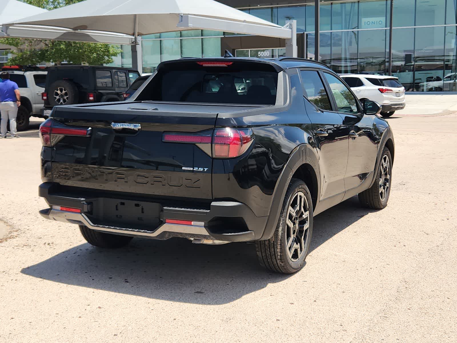 new 2025 Hyundai Santa Cruz car, priced at $45,320