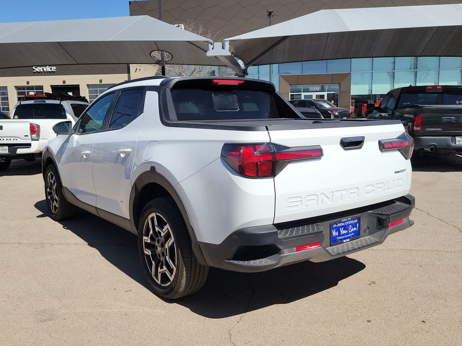 new 2025 Hyundai Santa Cruz car, priced at $44,655