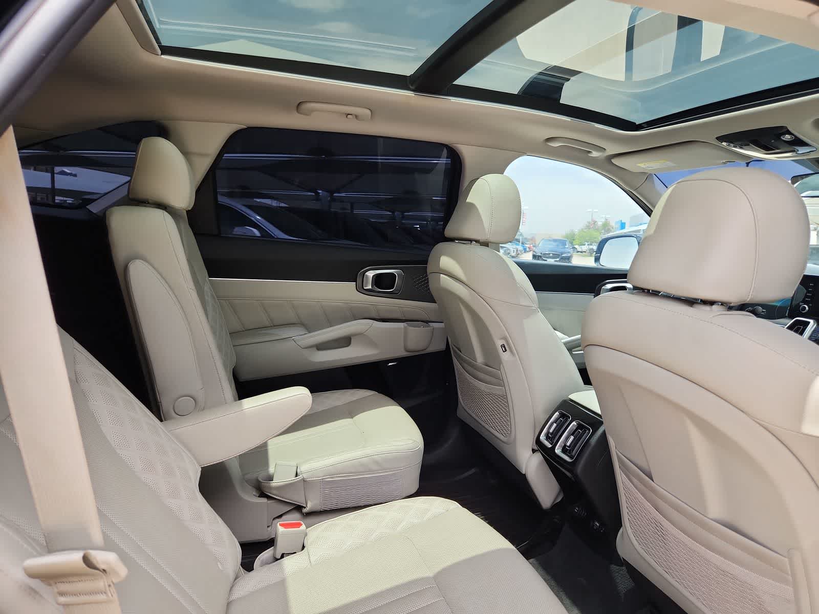 used 2021 Kia Sorento car, priced at $27,995