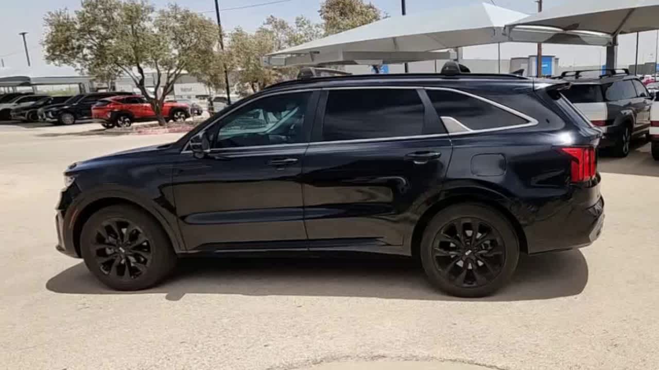 used 2021 Kia Sorento car, priced at $27,995