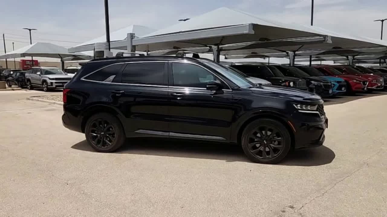 used 2021 Kia Sorento car, priced at $27,995