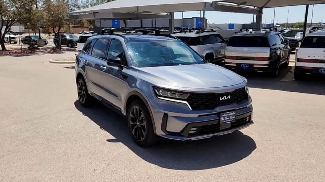 used 2023 Kia Sorento car, priced at $32,999