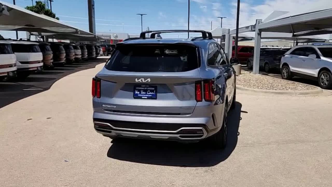 used 2023 Kia Sorento car, priced at $32,999