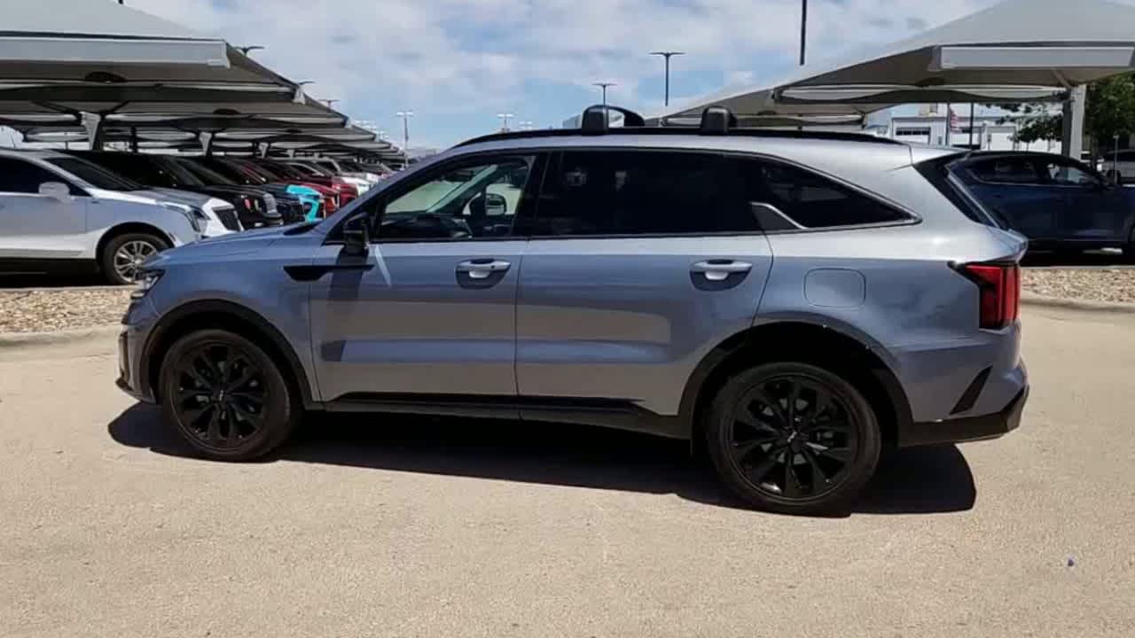 used 2023 Kia Sorento car, priced at $32,999
