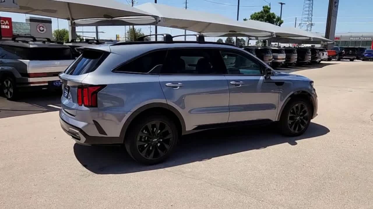 used 2023 Kia Sorento car, priced at $32,999
