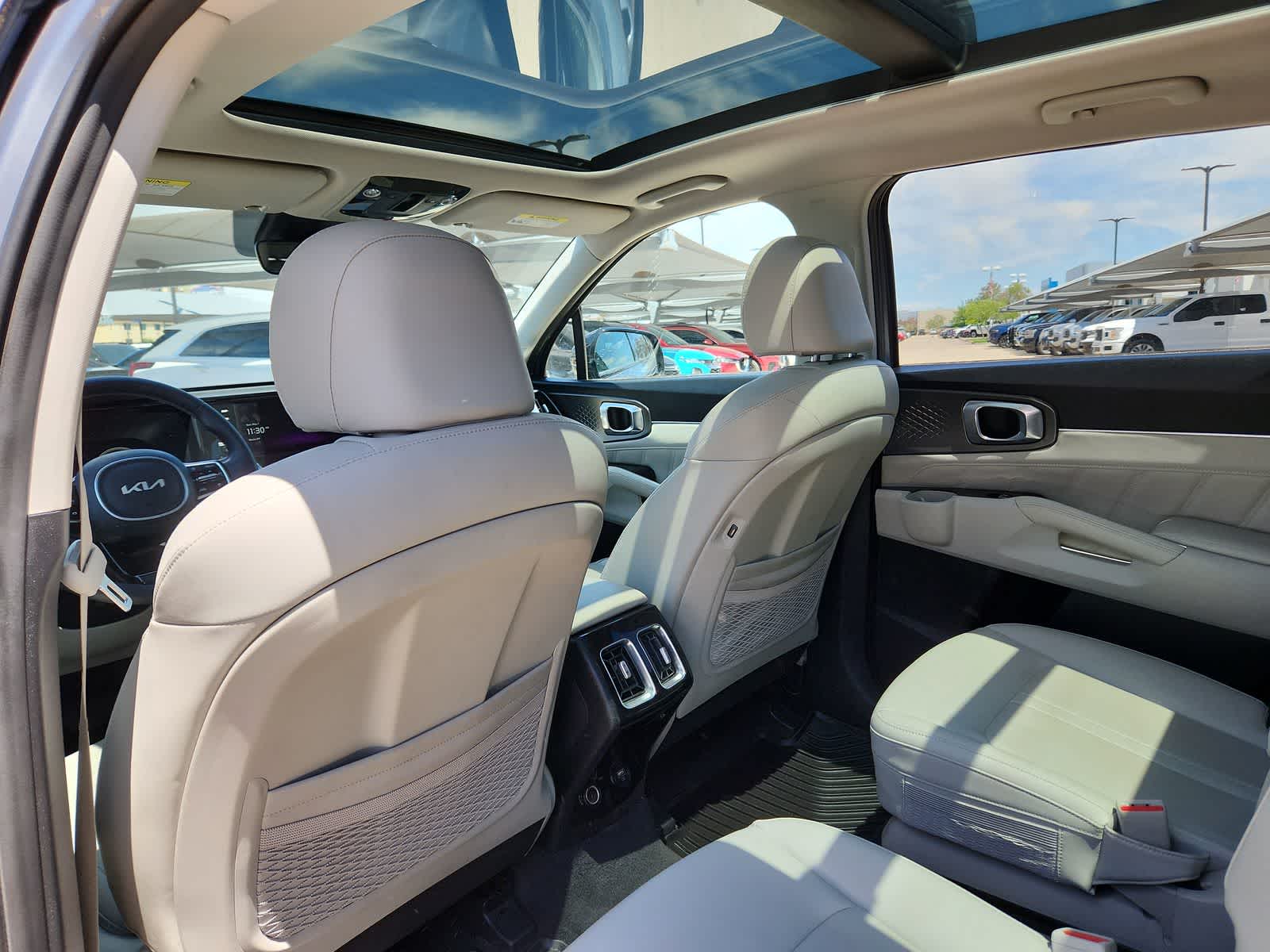 used 2023 Kia Sorento car, priced at $32,999