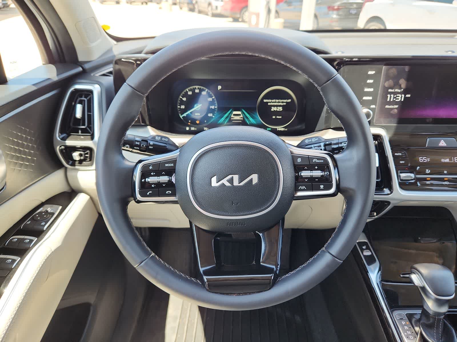 used 2023 Kia Sorento car, priced at $32,999