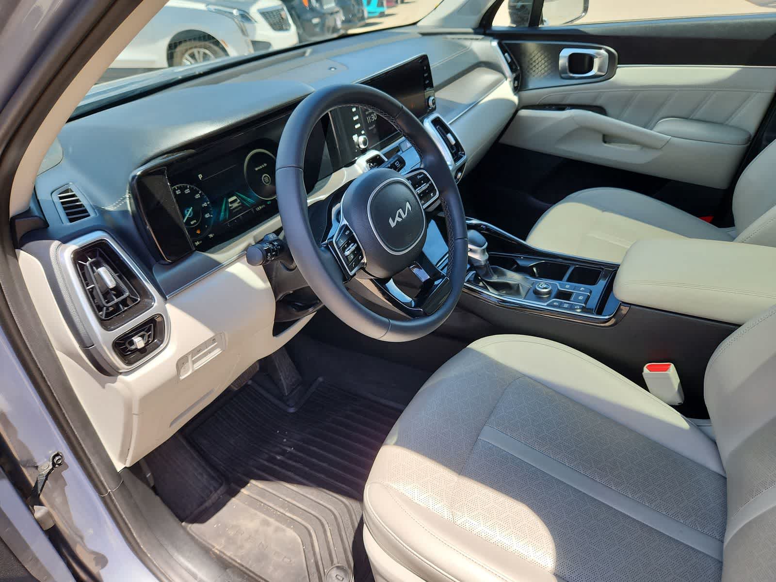 used 2023 Kia Sorento car, priced at $32,999