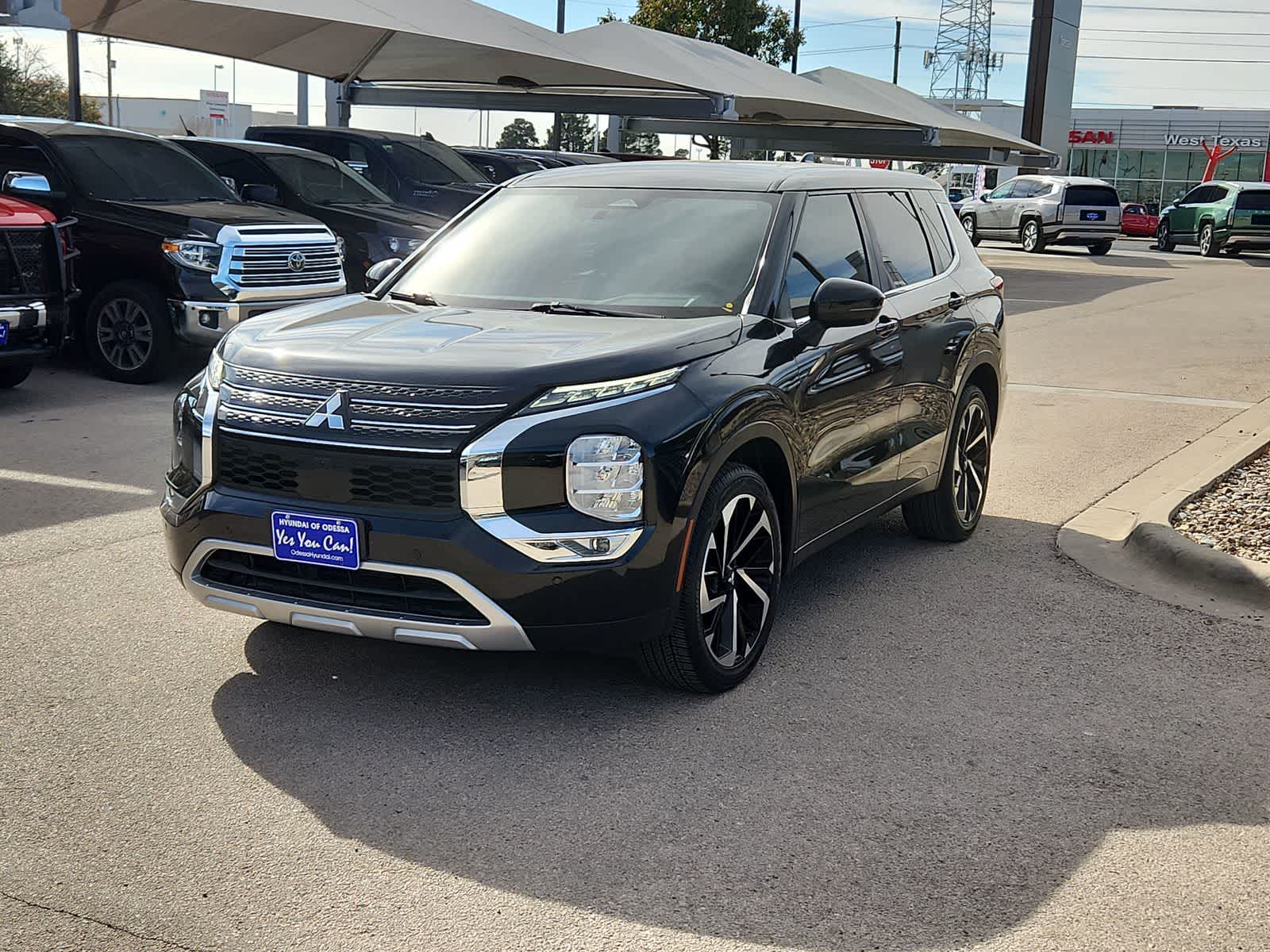 used 2023 Mitsubishi Outlander car, priced at $23,999