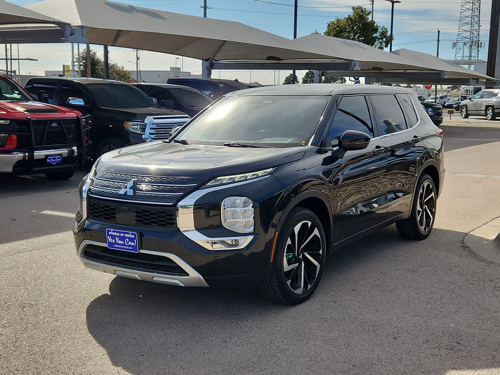 used 2023 Mitsubishi Outlander car, priced at $23,999