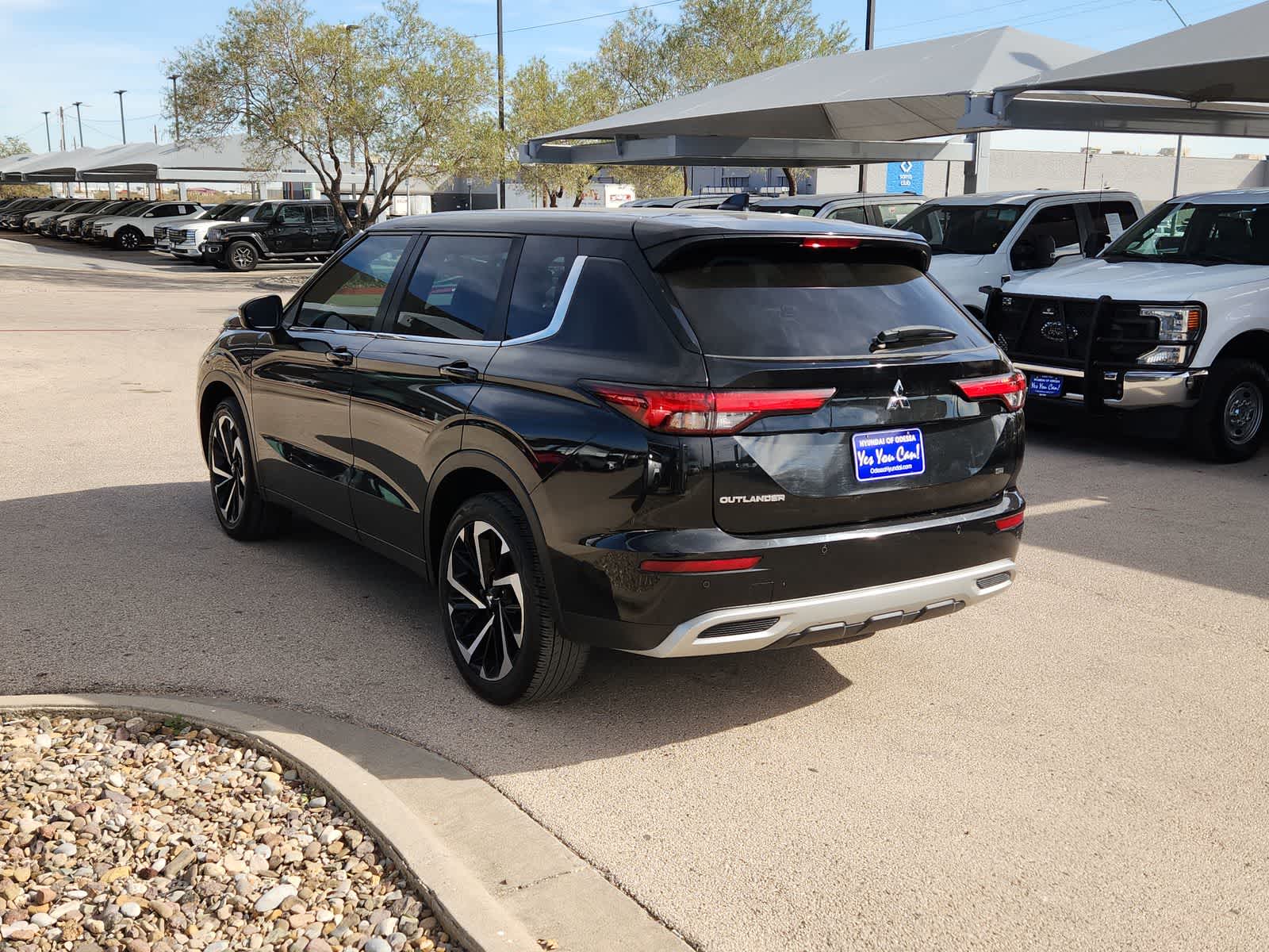used 2023 Mitsubishi Outlander car, priced at $23,999