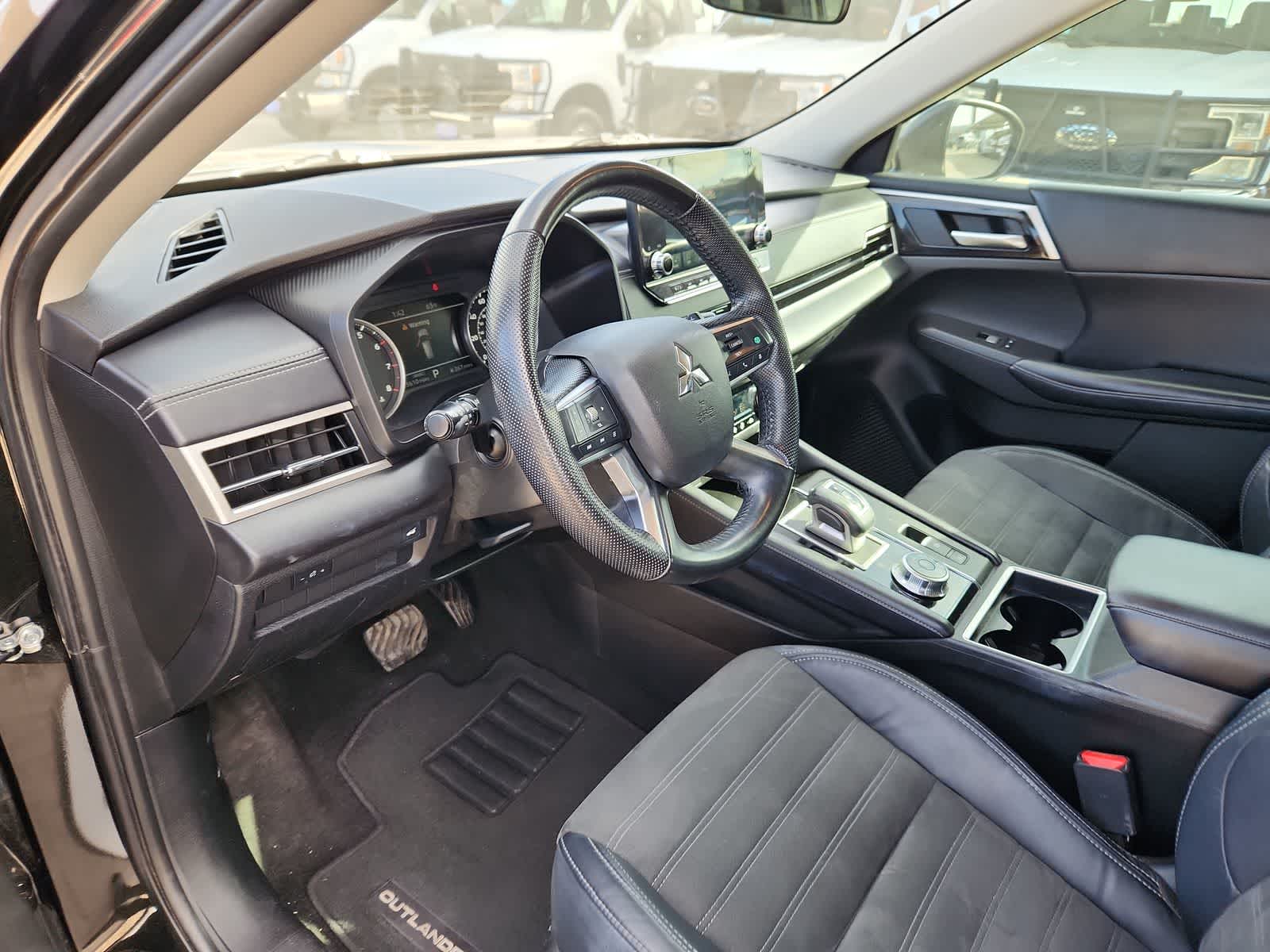 used 2023 Mitsubishi Outlander car, priced at $23,999