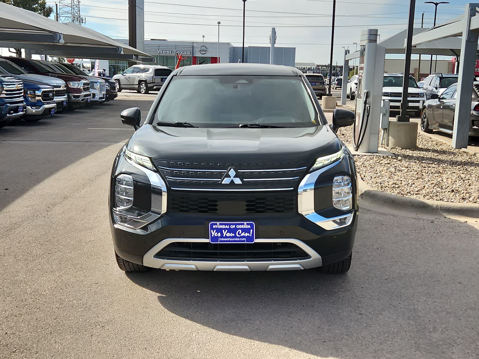 used 2023 Mitsubishi Outlander car, priced at $23,999