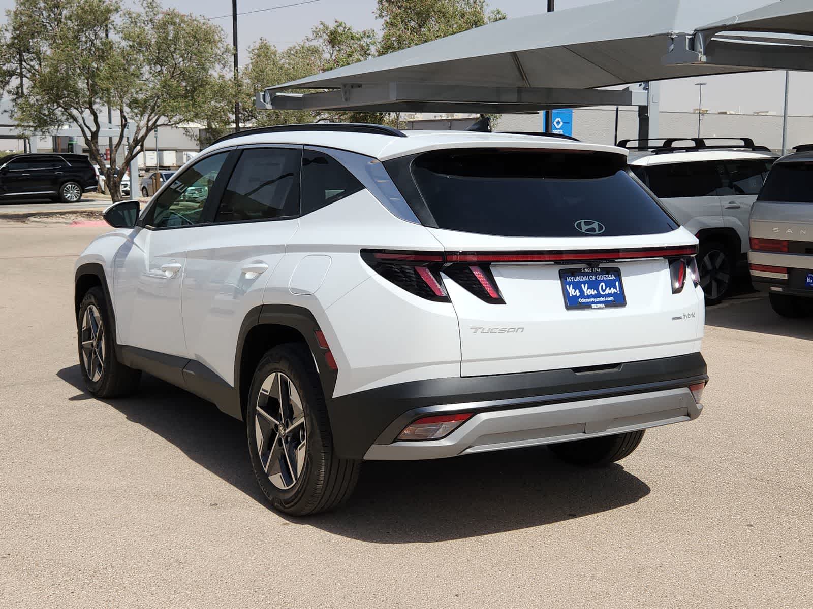 new 2025 Hyundai Tucson Hybrid car, priced at $38,975