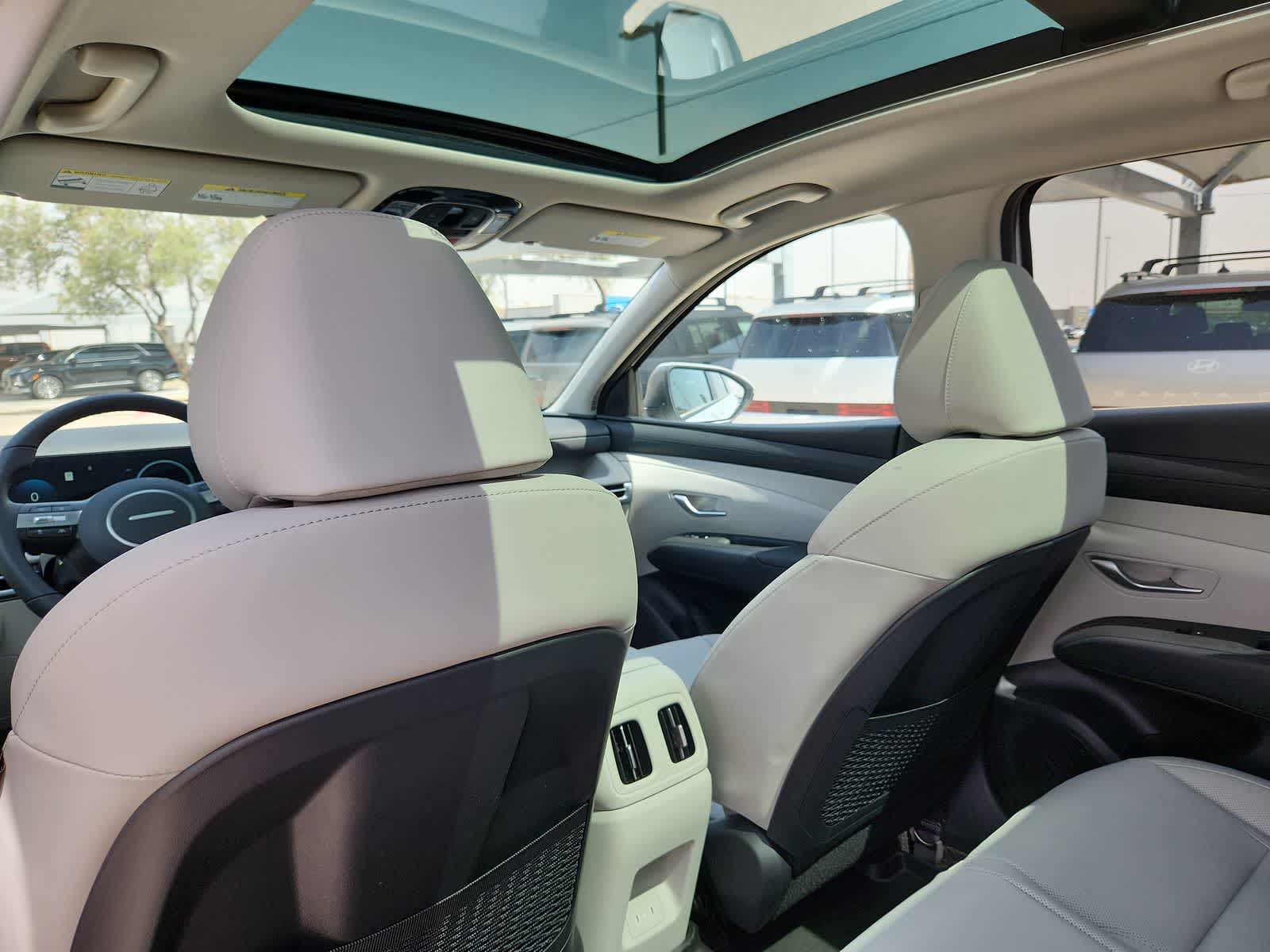 new 2025 Hyundai Tucson Hybrid car, priced at $38,975