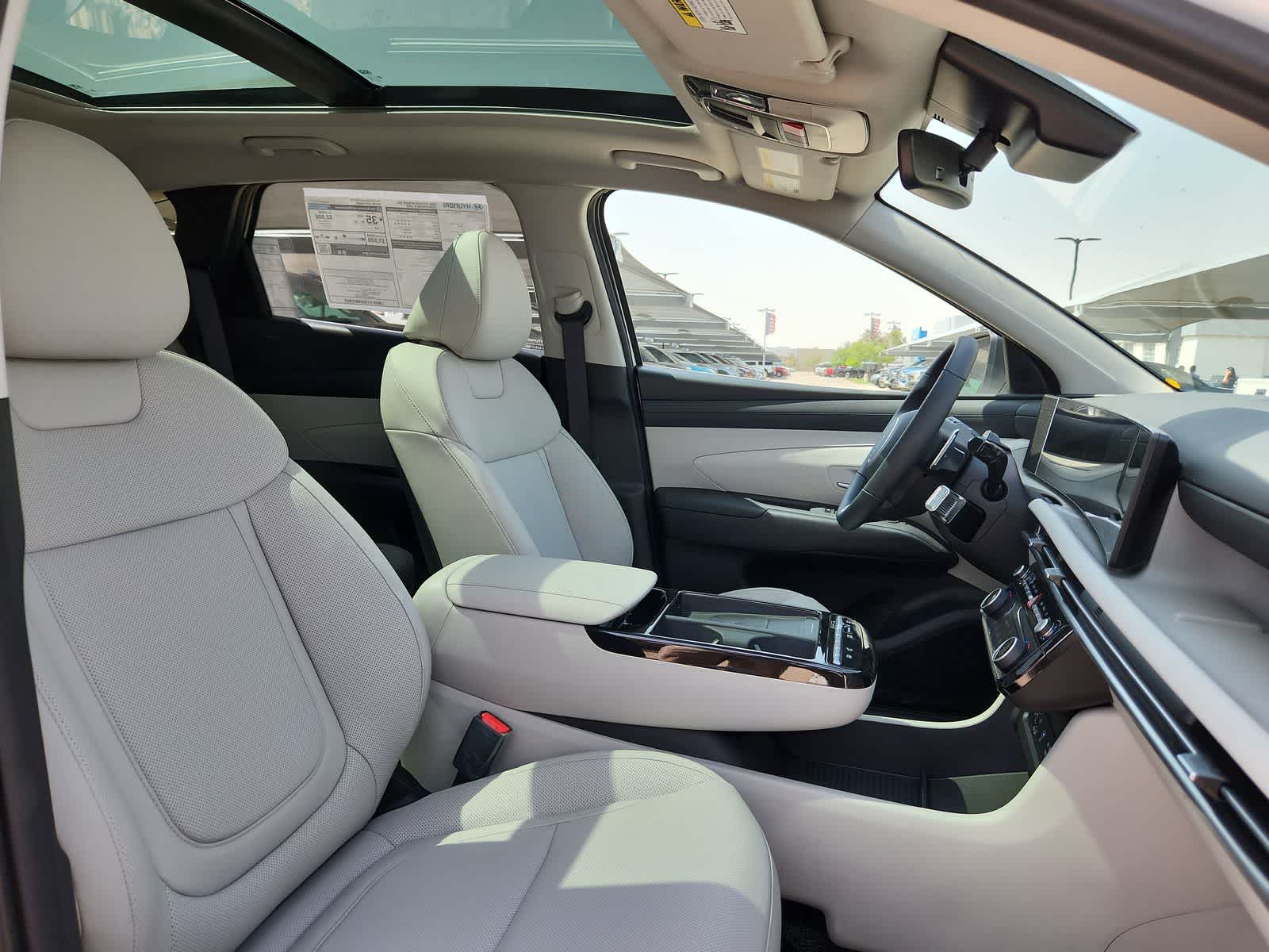 new 2025 Hyundai Tucson Hybrid car, priced at $38,975