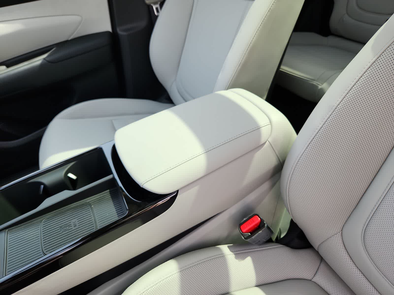 new 2025 Hyundai Tucson Hybrid car, priced at $38,975