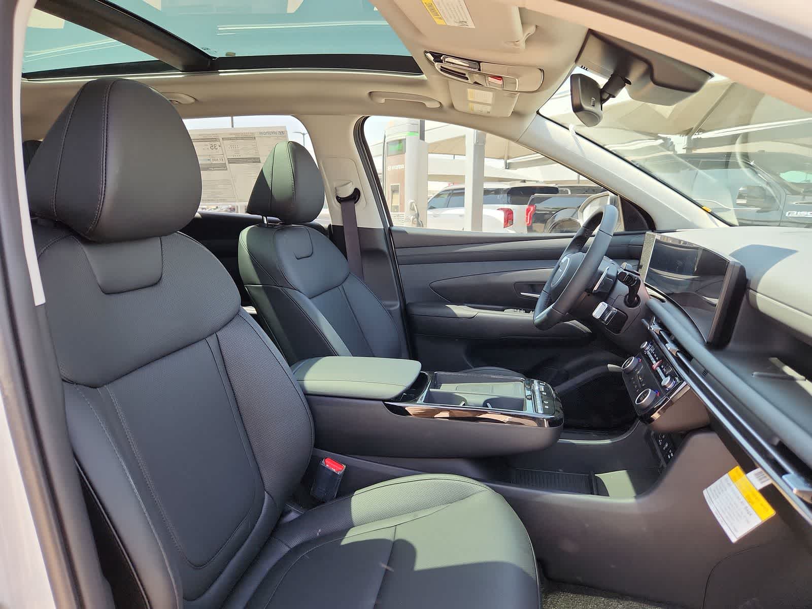new 2025 Hyundai Tucson Hybrid car, priced at $38,915