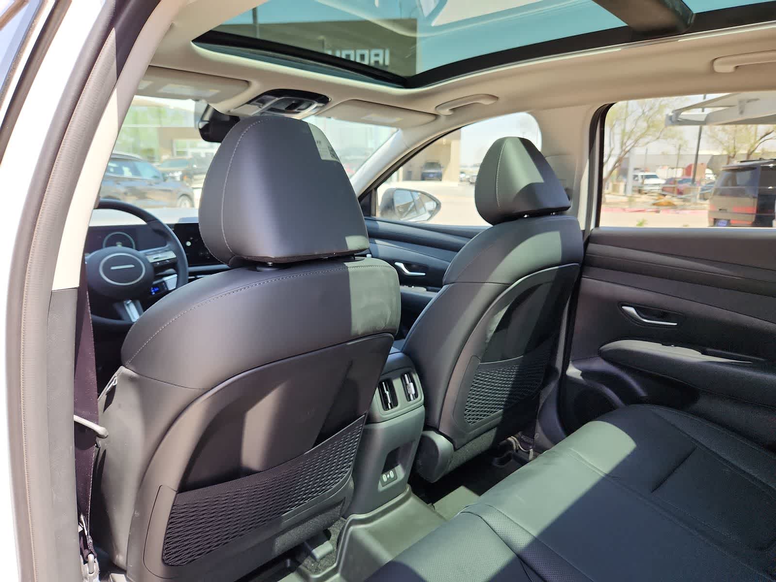 new 2025 Hyundai Tucson Hybrid car, priced at $38,915