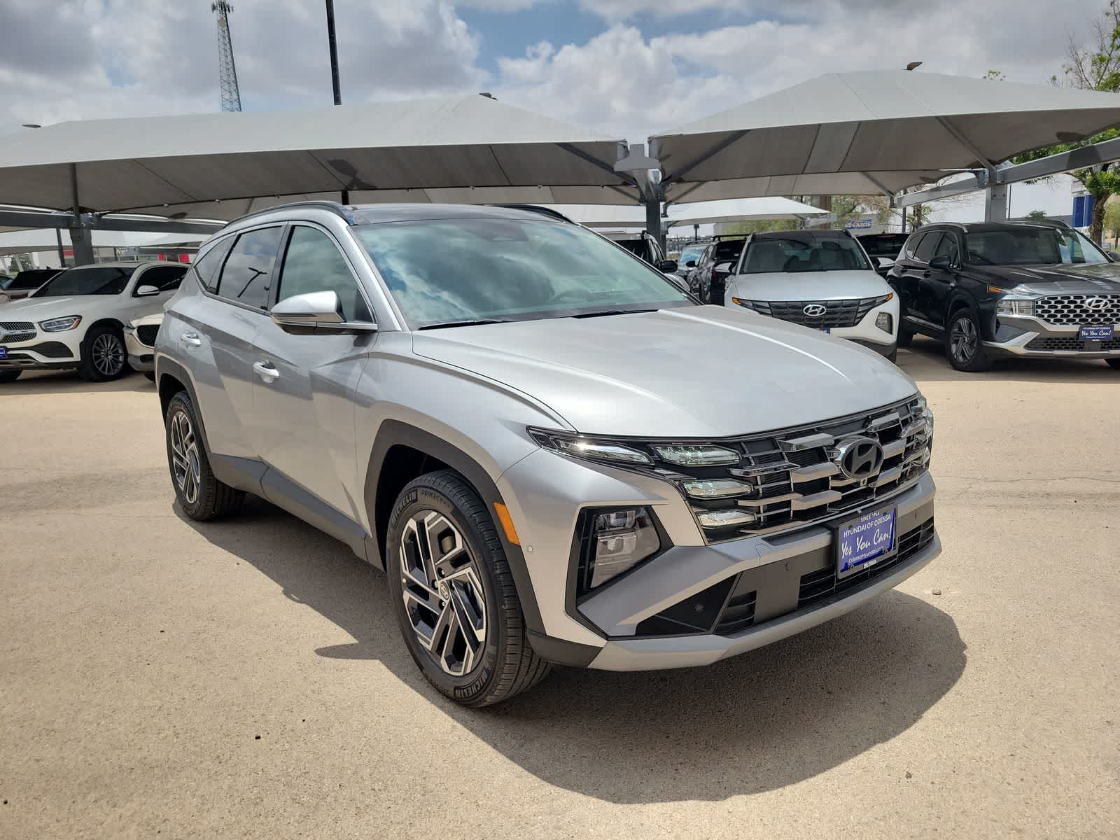 new 2025 Hyundai Tucson Hybrid car, priced at $43,290