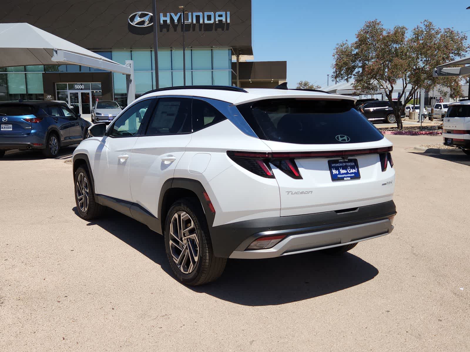 new 2025 Hyundai Tucson Hybrid car, priced at $43,860