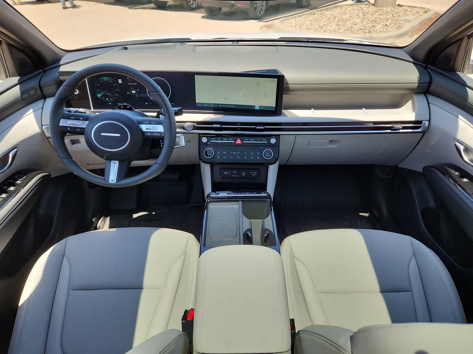 new 2025 Hyundai Tucson Hybrid car, priced at $43,860