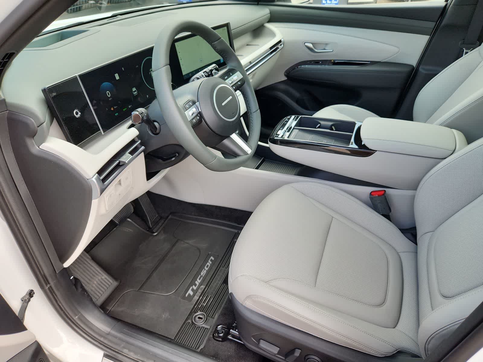 new 2025 Hyundai Tucson Hybrid car, priced at $43,790