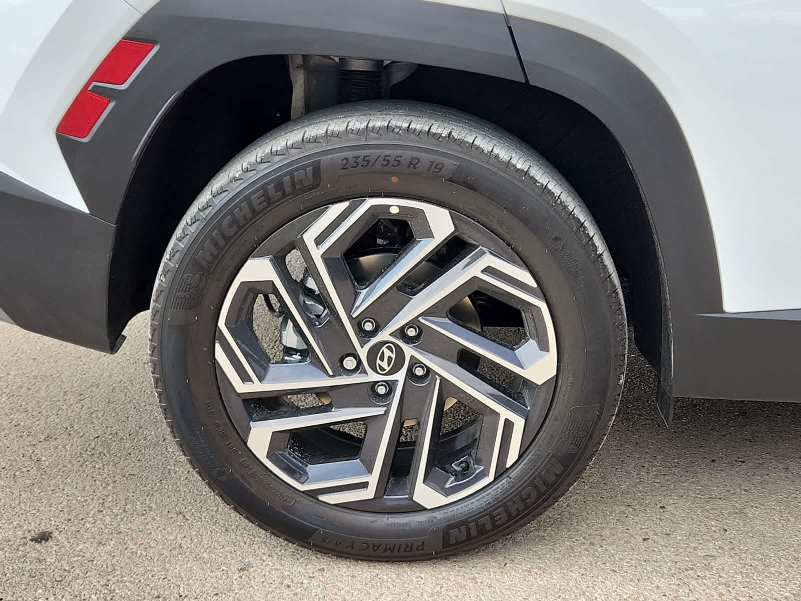 new 2025 Hyundai Tucson Hybrid car, priced at $43,790