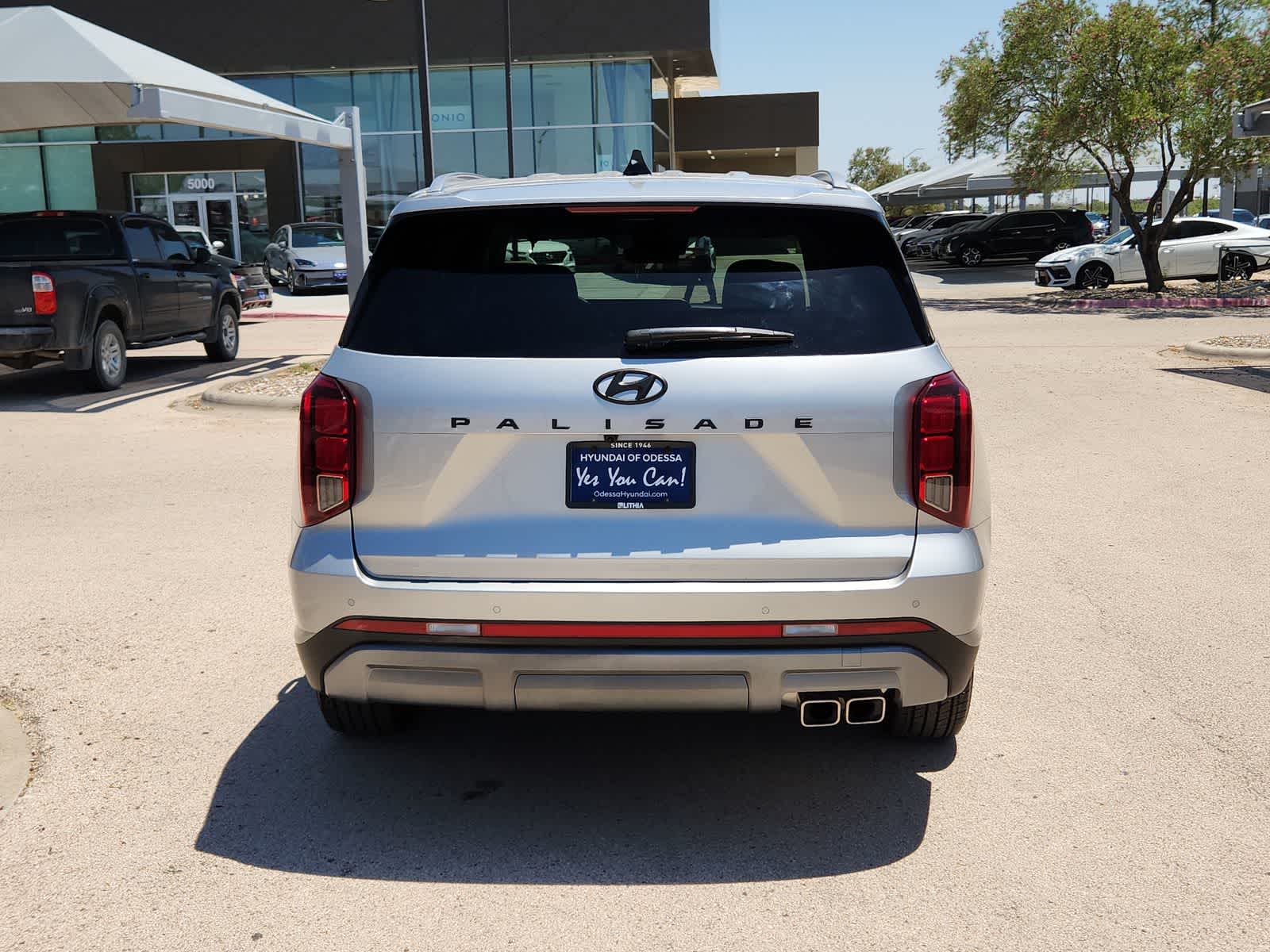 used 2024 Hyundai Palisade car, priced at $38,999