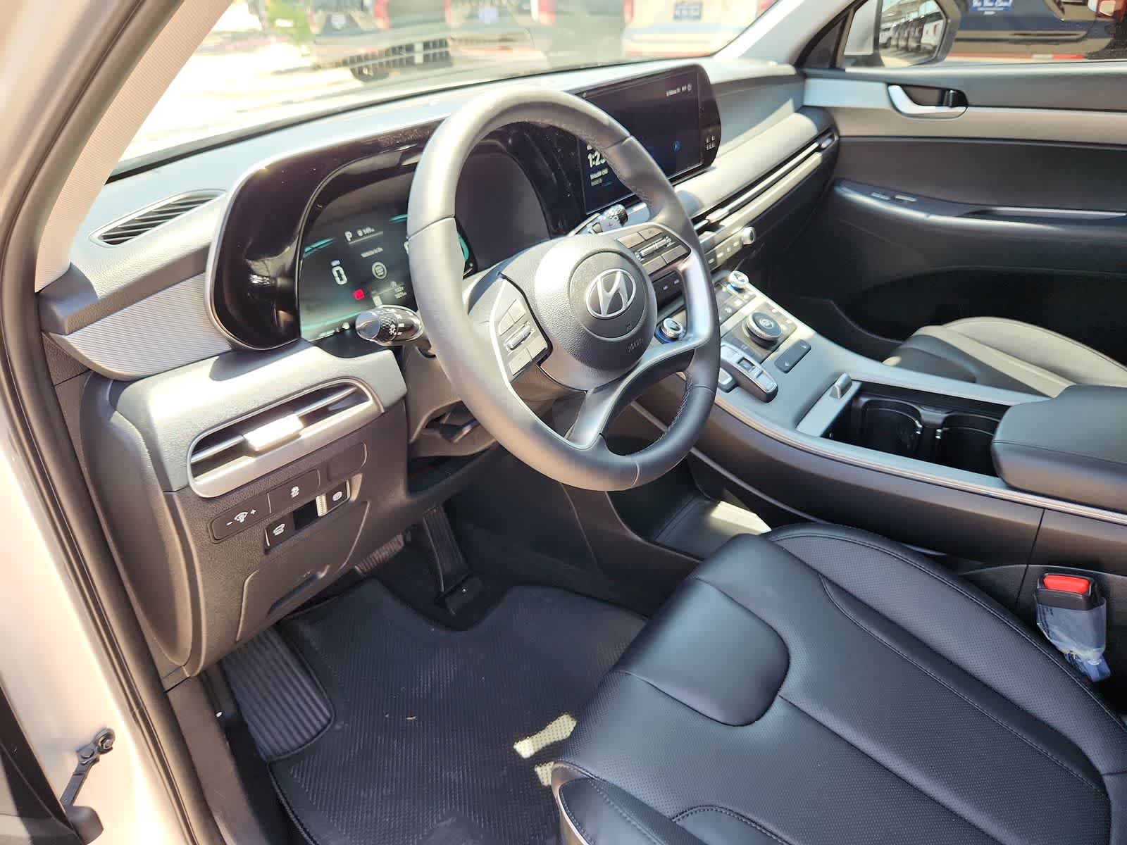 used 2024 Hyundai Palisade car, priced at $38,999