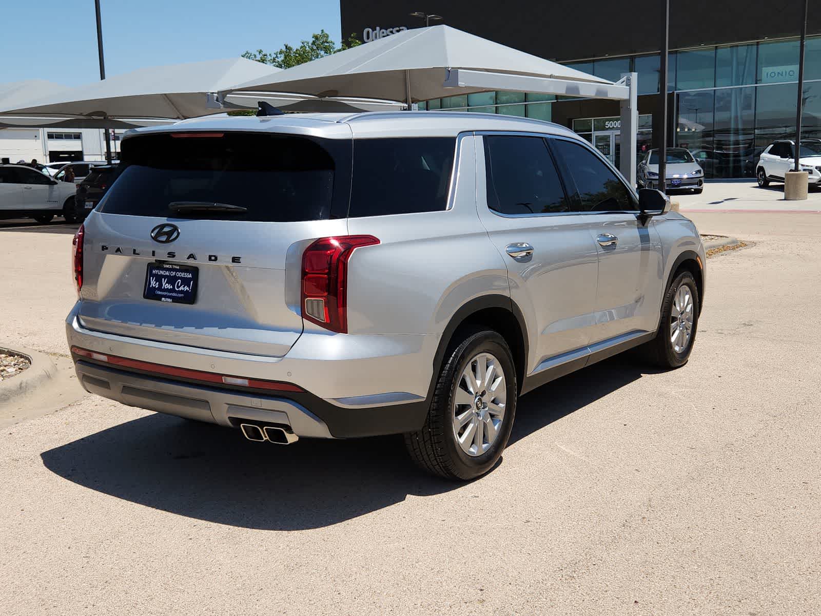 used 2024 Hyundai Palisade car, priced at $38,999