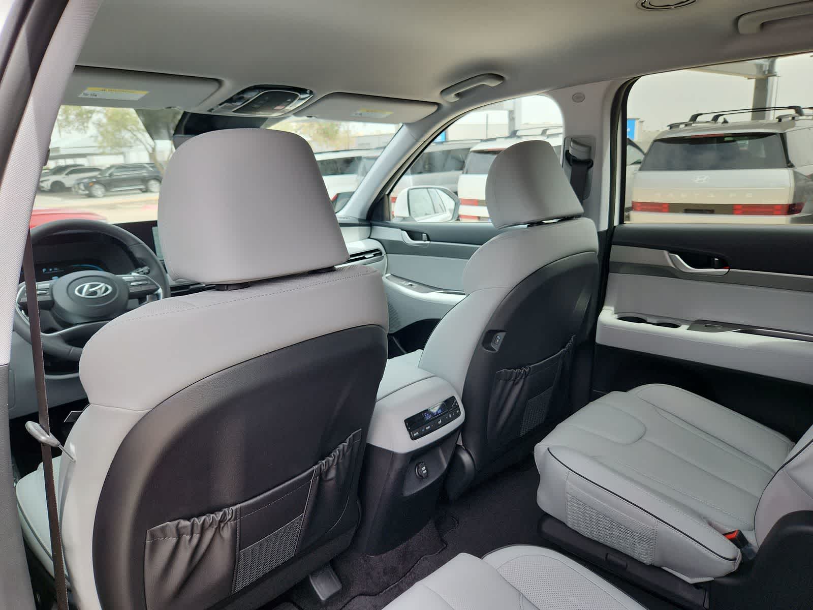 new 2025 Hyundai Palisade car, priced at $44,560