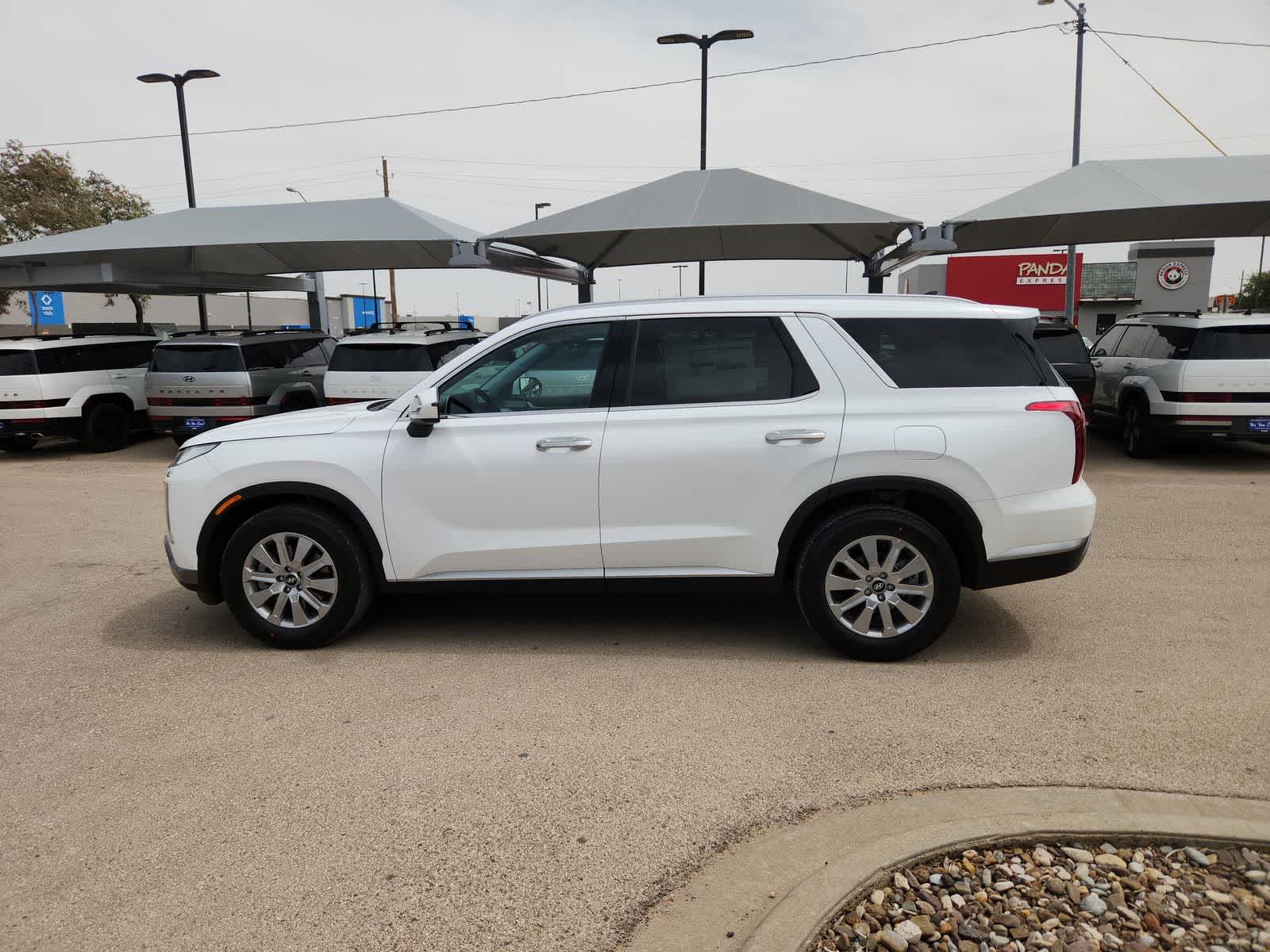new 2025 Hyundai Palisade car, priced at $44,560