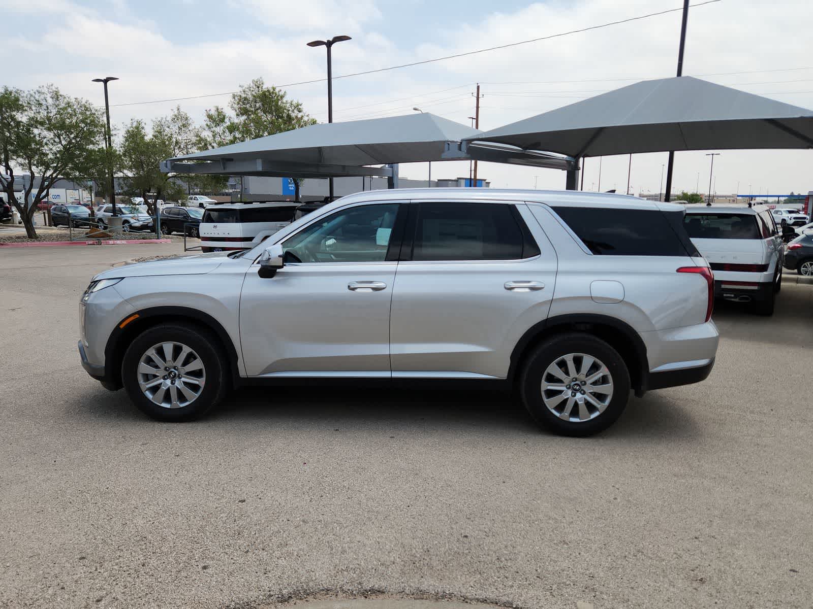 new 2025 Hyundai Palisade car, priced at $44,100